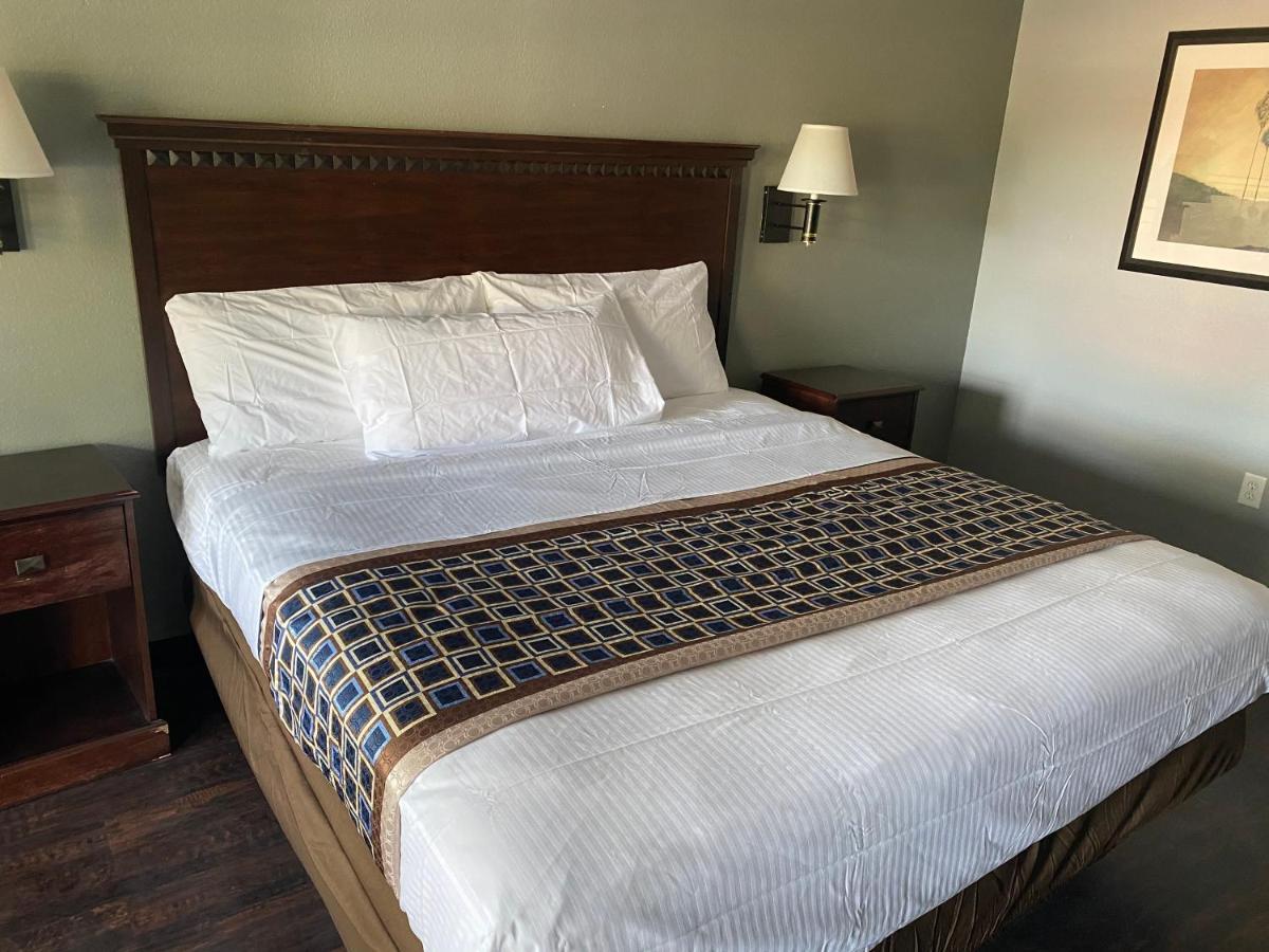 Americas Best Value Inn - Ґейнсвілл Екстер'єр фото