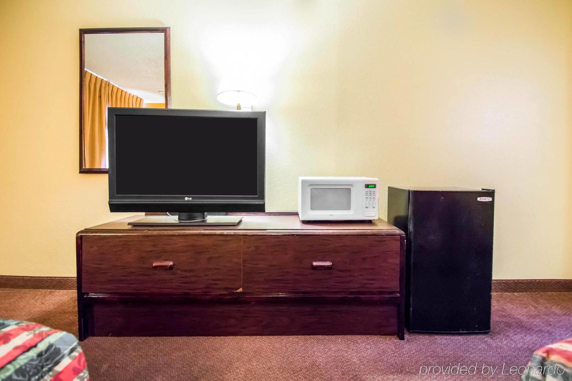 Americas Best Value Inn - Ґейнсвілл Екстер'єр фото
